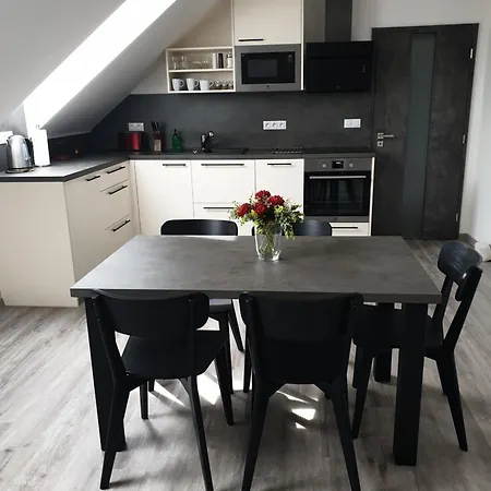 Apartment Miska Mírkovice